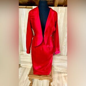 Insanely Cute and Flattering Vintage Liz Clayborne Crimson Red Womens Suit Set